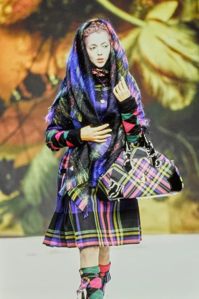 Look 73